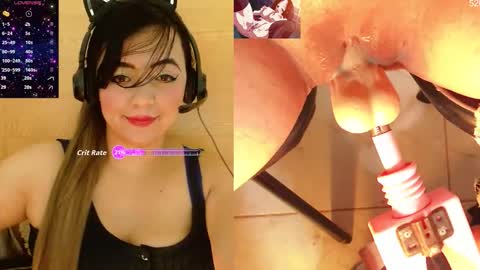 lauriss_ online show from December 22, 2025, 2:52 am