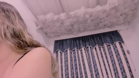 Lauu G online show from September 30, 2025, 2:16 am