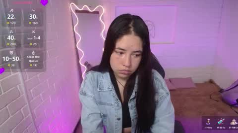 Lauxury  online show from October 7, 2025, 3:14 am