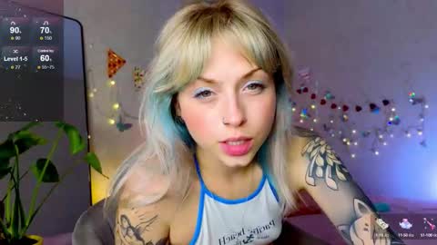 Melissa online show from September 18, 2025, 1:02 pm