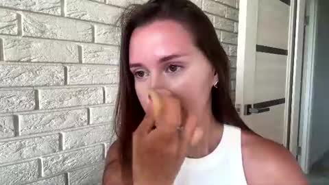 Luisa online show from July 26, 2026, 7:48 am