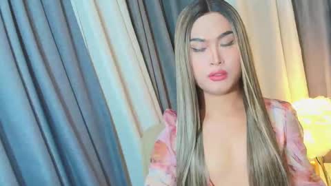 Snapshot of lavictoria_ladyboy chatting on September 18, 2025, 12:51 pm Victoria online show from September 18, 2025, 12:51 pm