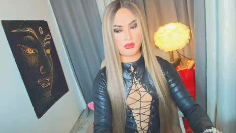 Snapshot of lavictoria_ladyboy chatting on October 4, 2025, 5:44 pm Victoria online show from October 4, 2025, 5:44 pm