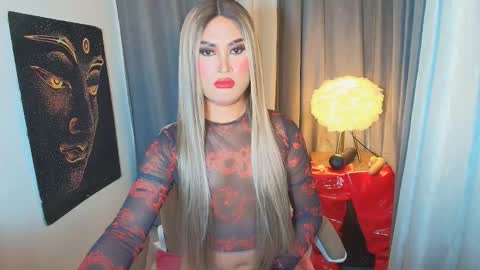 Snapshot of lavictoria_ladyboy chatting on October 6, 2025, 2:58 pm Victoria online show from October 6, 2025, 2:58 pm