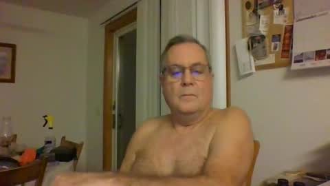 Snapshot of lawnboy62 chatting on December 5, 2024, 2:42 am lawnboy62 online show from December 5, 2024, 2:42 am