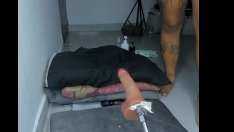 Snapshot of lawrenhills chatting on March 16, 2026, 11:31 pm lawrenhills online show from March 16, 2026, 11:31 pm