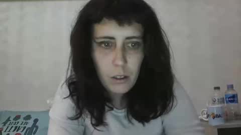 Snapshot of laxinna23 chatting on February 18, 2026, 1:18 pm laxinna23 online show from February 18, 2026, 1:18 pm