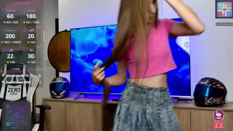 Anna online show from September 12, 2025, 3:12 pm