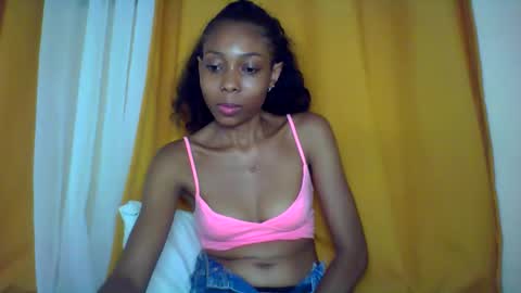 Snapshot of layannek chatting on December 16, 2025, 6:57 pm layannek online show from December 16, 2025, 6:57 pm