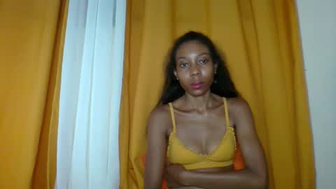 Snapshot of layannek chatting on February 4, 2026, 1:22 am layannek online show from February 4, 2026, 1:22 am