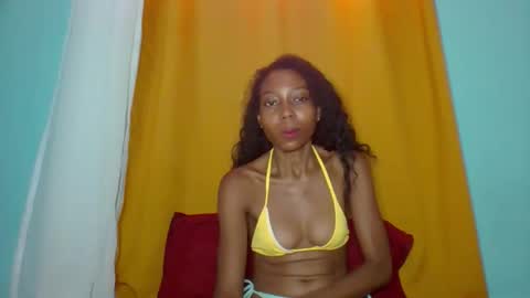 Snapshot of layannek chatting on February 16, 2026, 6:09 am layannek online show from February 16, 2026, 6:09 am