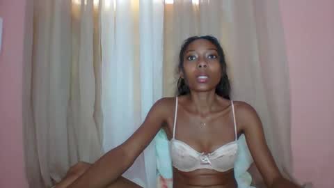 layannek online show from May 27, 2026, 5:04 am