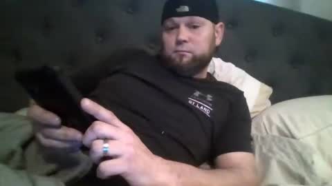 layinlow42 online show from December 9, 2024, 6:14 pm