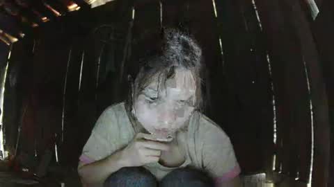 layla_999 online show from March 27, 2026, 1:44 am