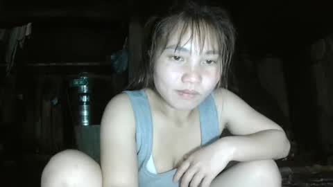 layla_999 online show from May 11, 2026, 12:22 pm