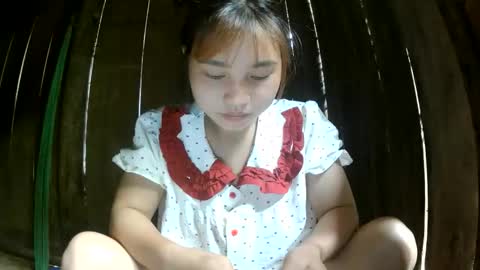 layla_999 online show from May 29, 2026, 12:08 am