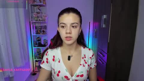 Layla online show from September 28, 2025, 10:31 am