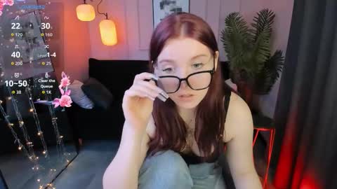 layla_glam online show from March 7, 2026, 1:41 pm