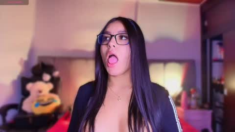 Layla online show from February 20, 2025, 12:47 pm