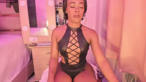 LAYLA online show from June 17, 2026, 7:26 pm