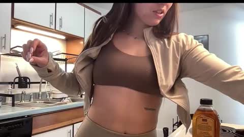 laylahlaylah1 online show from December 5, 2025, 3:30 pm