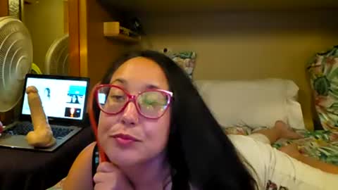 Snapshot of laylanajade chatting on July 21, 2026, 5:21 am laylanajade online show from July 21, 2026, 5:21 am