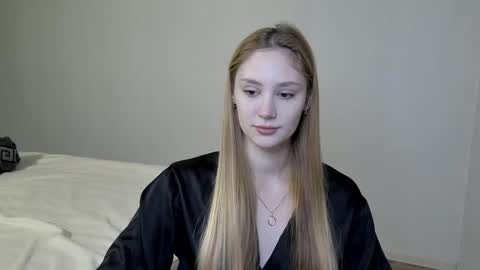 LaylaPretty001 online show from December 31, 2024, 5:33 am