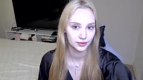 LaylaPretty001 online show from April 30, 2026, 4:30 am