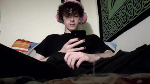 Snapshot of laymetorest420 chatting on February 27, 2025, 3:47 am Stitch online show from February 27, 2025, 3:47 am