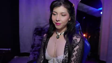 Snapshot of layra_rose chatting on July 18, 2026, 9:18 pm Layra online show from July 18, 2026, 9:18 pm