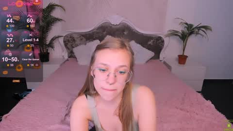 layriantavee online show from December 27, 2024, 1:28 pm