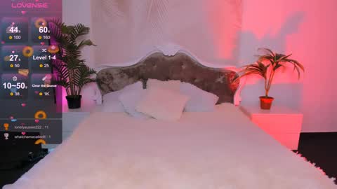 layriantavee online show from February 8, 2025, 10:07 am