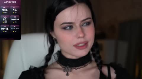 Pansy online show from December 21, 2025, 6:15 pm