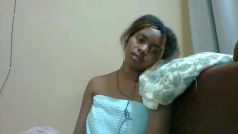 lea96546 online show from November 5, 2025, 6:24 am