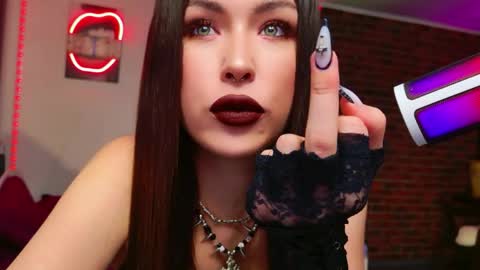 lea_loon online show from April 14, 2026, 12:55 pm