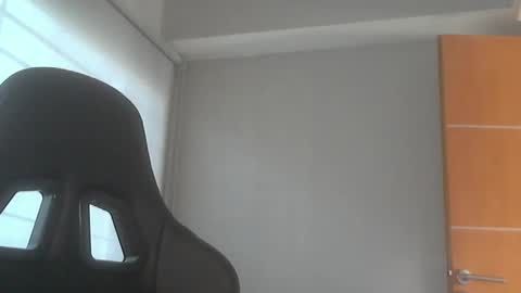 leowolf online show from November 14, 2025, 7:45 pm