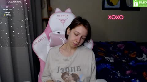 Leah  Gotty online show from December 5, 2024, 2:22 pm