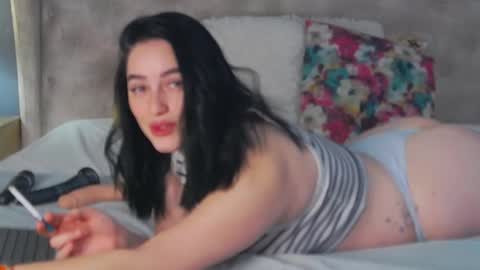 Dia online show from January 18, 2026, 5:33 am