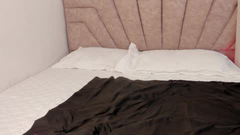 leahaltomm online show from October 29, 2025, 10:33 pm