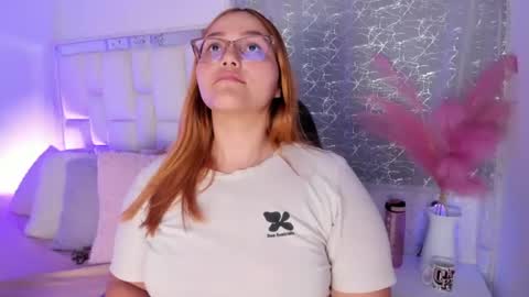 Leah  online show from July 11, 2026, 3:42 am