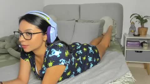   online show from April 17, 2026, 4:59 am