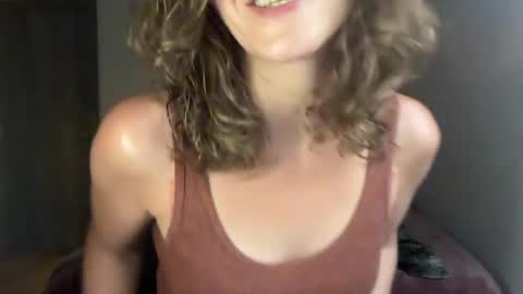 Leah Sparkles online show from June 29, 2026, 3:46 am