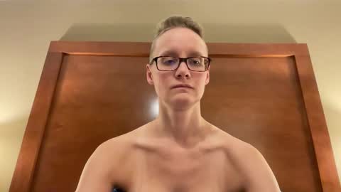 Snapshot of leahwilde chatting on January 14, 2025, 10:12 pm Lee online show from January 14, 2025, 10:12 pm