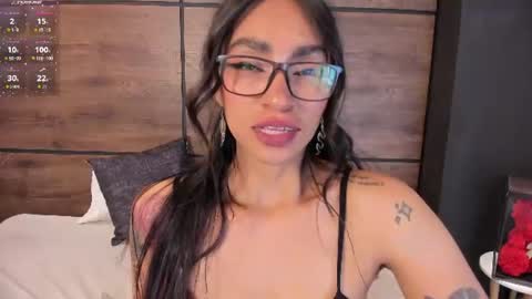 Snapshot of leamonroe__ chatting on July 2, 2026, 5:41 pm Hey Im Lea online show from July 2, 2026, 5:41 pm