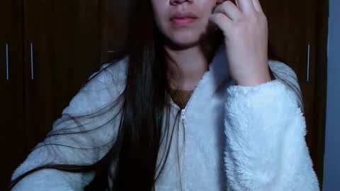 leanaalhub online show from March 5, 2025, 8:10 am