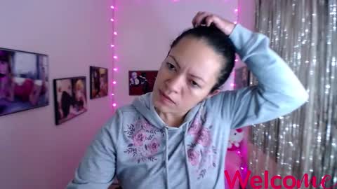 Snapshot of leandra_sex chatting on February 28, 2025, 2:42 pm Leandra online show from February 28, 2025, 2:42 pm