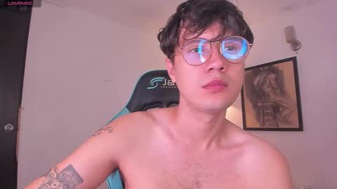 Snapshot of leaneseb chatting on November 22, 2025, 10:47 am leaneseb online show from November 22, 2025, 10:47 am