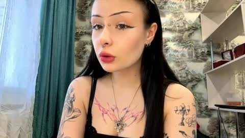 Snapshot of leanorabollman chatting on April 13, 2026, 3:28 pm Kiki online show from April 13, 2026, 3:28 pm
