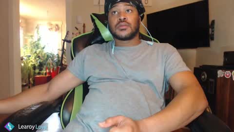 Learoy online show from December 15, 2024, 11:31 pm