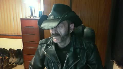 leathergreaser online show from April 12, 2026, 8:03 pm